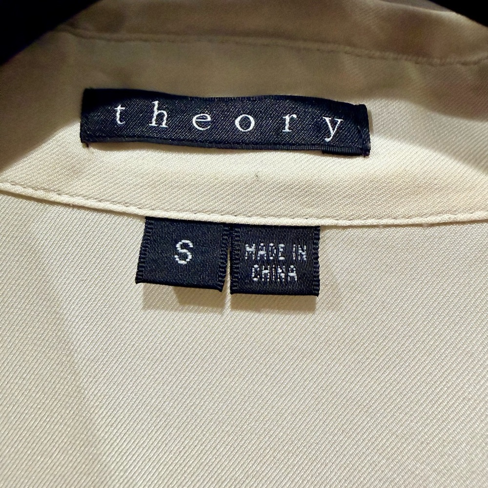 Theory Button-Up Long Sleeve Fitted Silk Shirt In Beige Size Small cream color - Picture 7 of 8